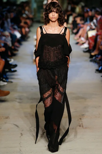 Look 85